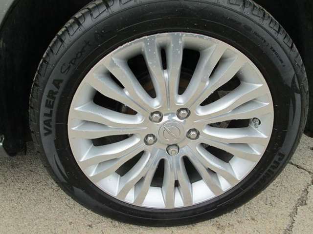 2012 Chrysler 200 Limited 4Dr Sedan